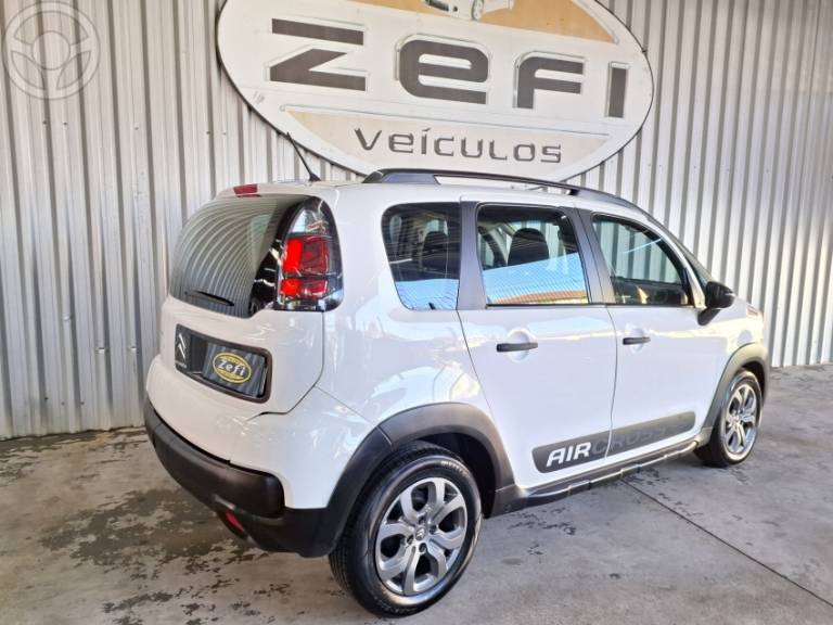CITROËN - AIRCROSS 1.6 LIVE 16V FLEX 4P MANUAL - 2017/2018 - BRANCA - R$ 55.900,00