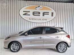 HYUNDAI - HB20 1.0 COMFORT PLUS 12V FLEX 4P MANUAL - 2023/2024 - DOURADA - R$ 71.500,00
