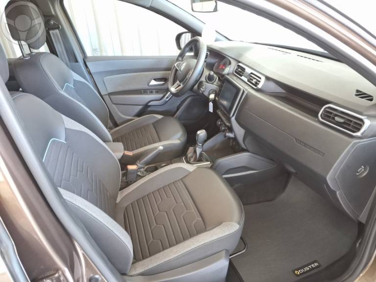 RENAULT - DUSTER 1.6 INTENSE 16V FLEX 4P AUTOMÁTICO - 2024/2025 - MARROM - R$ 112.900,00