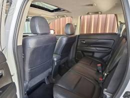 MITSUBISHI - OUTLANDER 2.0 16V 4P AUTOMÁTICO - 2015/2016 - BRANCA - R$ 88.900,00