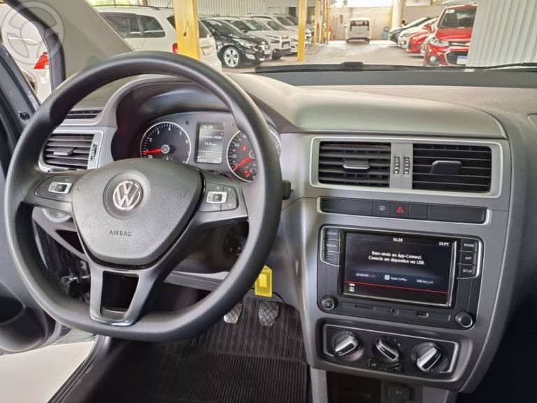 VOLKSWAGEN - FOX 1.6 MSI TOTAL FLEX CONNECT 4P MANUAL - 2019/2019 - CINZA - R$ 58.900,00