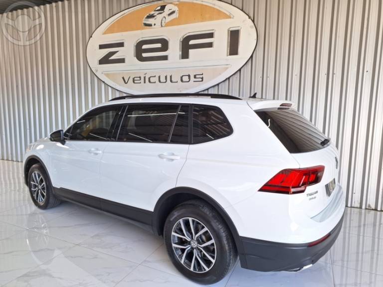 VOLKSWAGEN - TIGUAN 1.4 ALLSPACE 250 TSI FLEX 4P - 2018/2018 - BRANCA - R$ 111.900,00