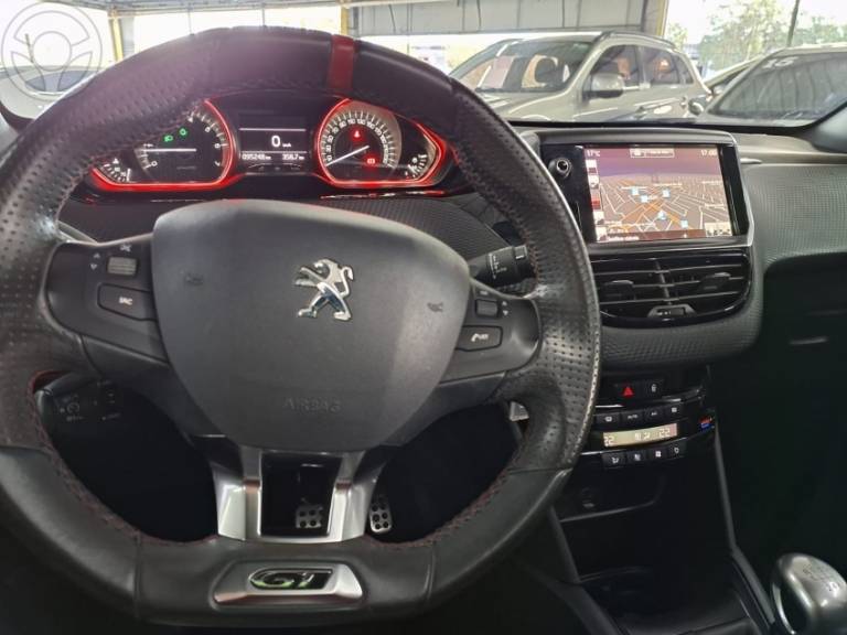 PEUGEOT - 208 1.6 THP GT 16V FLEX 4P MANUAL - 2016/2017 - BRANCA - R$ 69.900,00