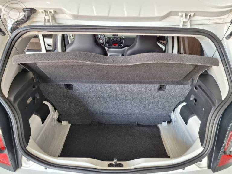 VOLKSWAGEN - UP 1.0 MPI MOVE UP 12V FLEX 4P MANUAL - 2019/2019 - BRANCA - R$ 58.900,00