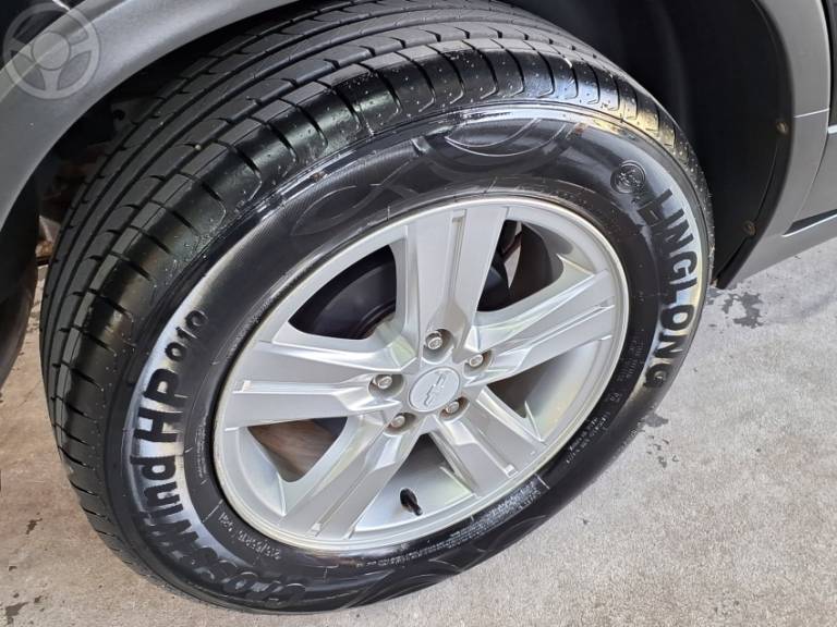 CHEVROLET - TRACKER 1.4 16V TURBO FLEX LT AUTOMÁTICO - 2018/2018 - PRETA - R$ 81.900,00