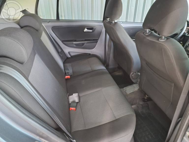 VOLKSWAGEN - FOX 1.6 MSI TOTAL FLEX CONNECT 4P MANUAL - 2019/2019 - CINZA - R$ 58.900,00
