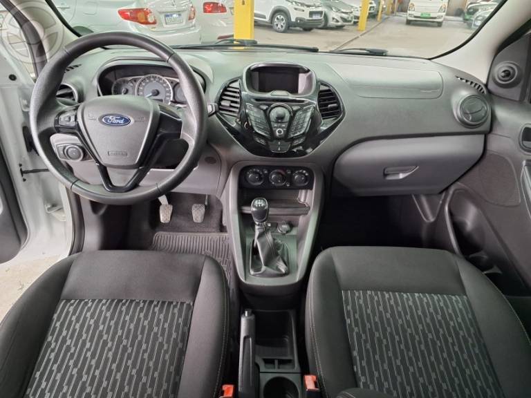 FORD - KA 1.5 SE SEDAN 16V FLEX 4P MANUAL - 2016/2016 - BRANCA - R$ 44.900,00