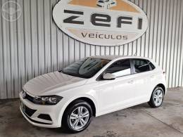 VOLKSWAGEN - POLO 1.0MPI TOTAL FLEX MANUAL - 2020/2021 - BRANCA - R$ 69.900,00