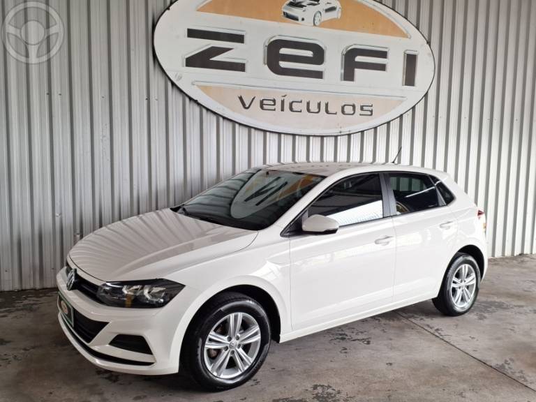 VOLKSWAGEN - POLO 1.0MPI TOTAL FLEX MANUAL - 2020/2021 - BRANCA - R$ 69.900,00