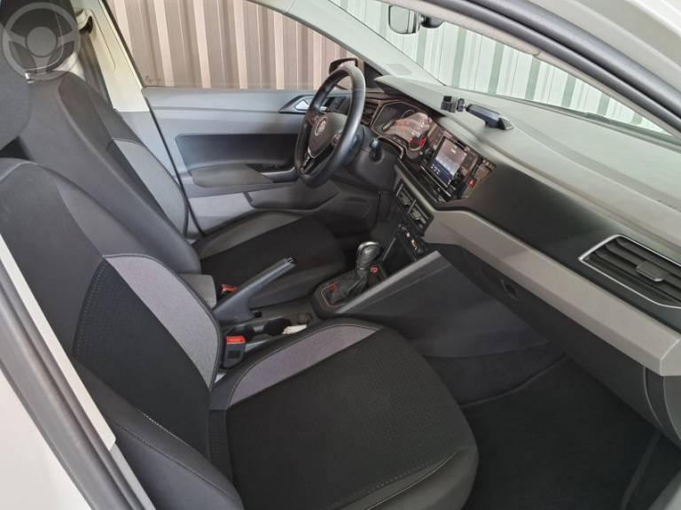 VOLKSWAGEN - POLO 1.0 200 TSI COMFORTLINE AUTOMÁTICO - 2018/2019 - BRANCA - R$ 74.500,00