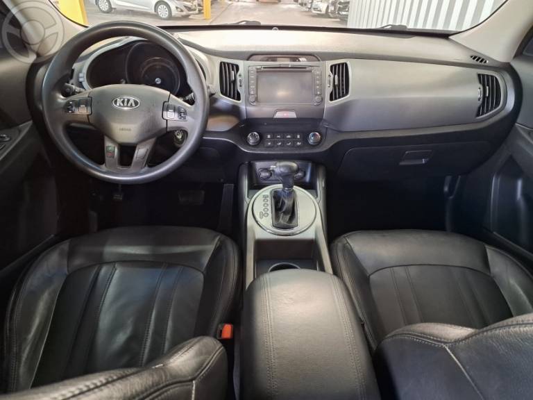KIA MOTORS - SPORTAGE 2.0 LX 4X2 16V FLEX 4P AUTOMÁTICO - 2015/2015 - BRANCA - R$ 78.900,00