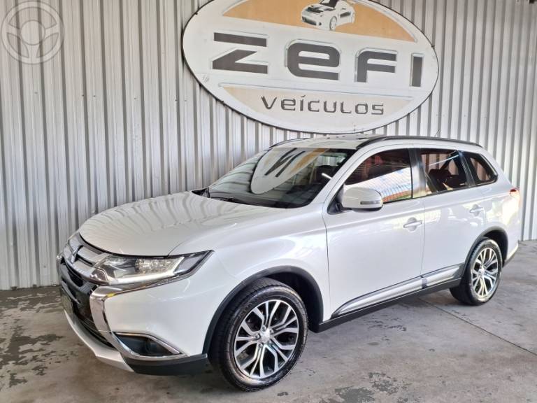 MITSUBISHI - OUTLANDER 2.0 16V 4P AUTOMÁTICO - 2015/2016 - BRANCA - R$ 88.900,00