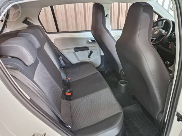 VOLKSWAGEN - UP 1.0 MPI MOVE UP 12V FLEX 4P MANUAL - 2019/2019 - BRANCA - R$ 58.900,00