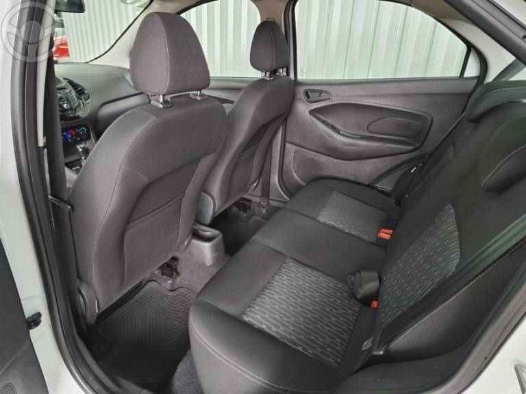 FORD - KA 1.5 SE SEDAN 16V FLEX 4P MANUAL - 2016/2016 - BRANCA - R$ 44.900,00