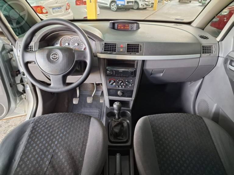 CHEVROLET - MERIVA 1.4 MPFI MAXX 8V ECONO.FLEX 4P MANUAL - 2008/2009 - PRATA - R$ 25.900,00