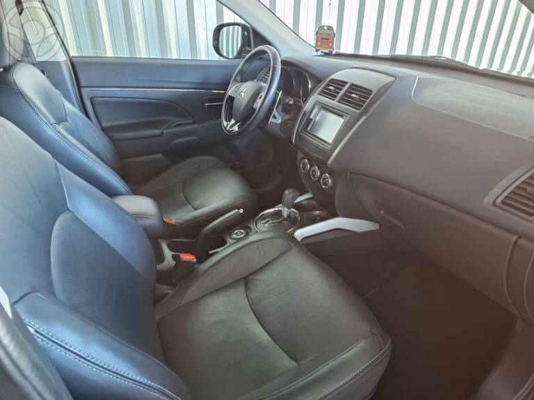 MITSUBISHI - ASX 2.0 AT 4X4 AWD 16V FLEX 4P CVT - 2017/2018 - CINZA - R$ 92.900,00