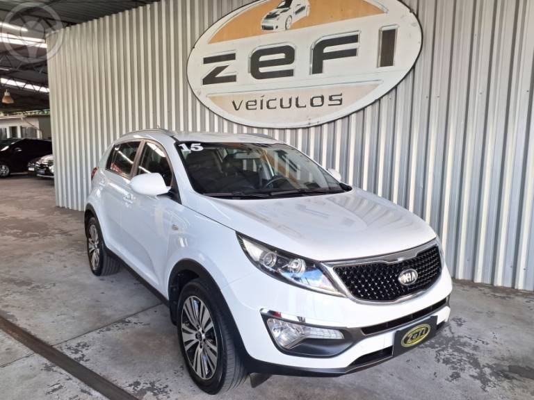 KIA MOTORS - SPORTAGE 2.0 LX 4X2 16V FLEX 4P AUTOMÁTICO - 2015/2015 - BRANCA - R$ 78.900,00