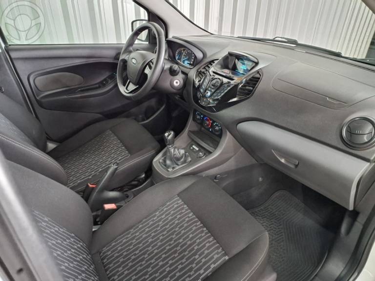 FORD - KA 1.5 SE SEDAN 16V FLEX 4P MANUAL - 2016/2016 - BRANCA - R$ 44.900,00