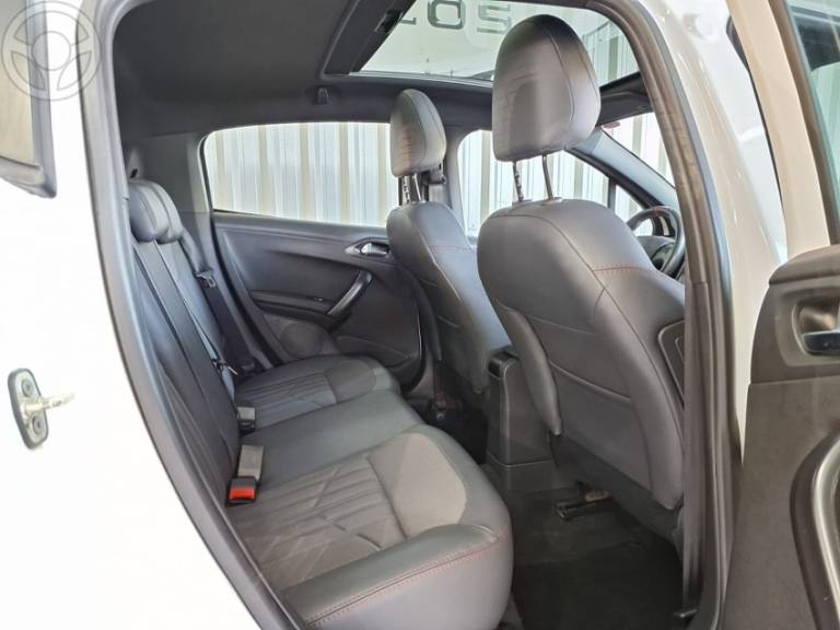 PEUGEOT - 208 1.6 THP GT 16V FLEX 4P MANUAL - 2016/2017 - BRANCA - R$ 69.900,00