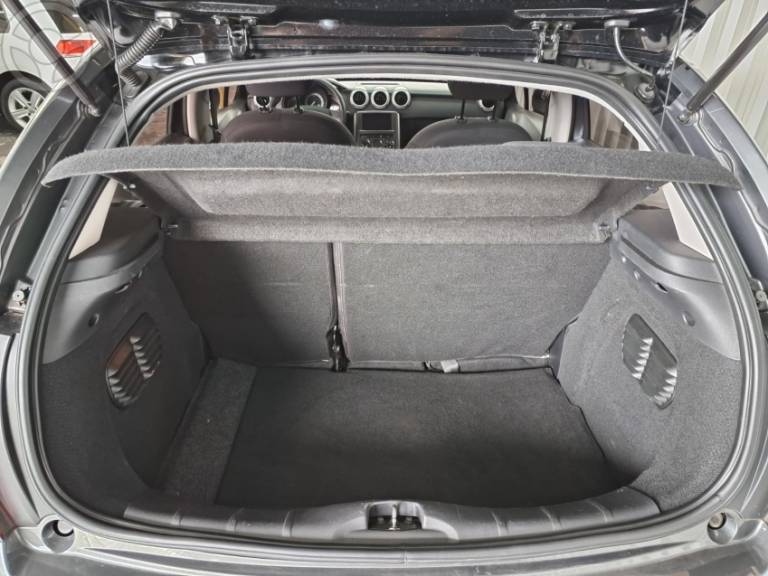 CITROËN - C3 1.6 URBAN TRAIL 16V FLEX 4P AUTOMÁTICO - 2019/2019 - CINZA - R$ 62.900,00
