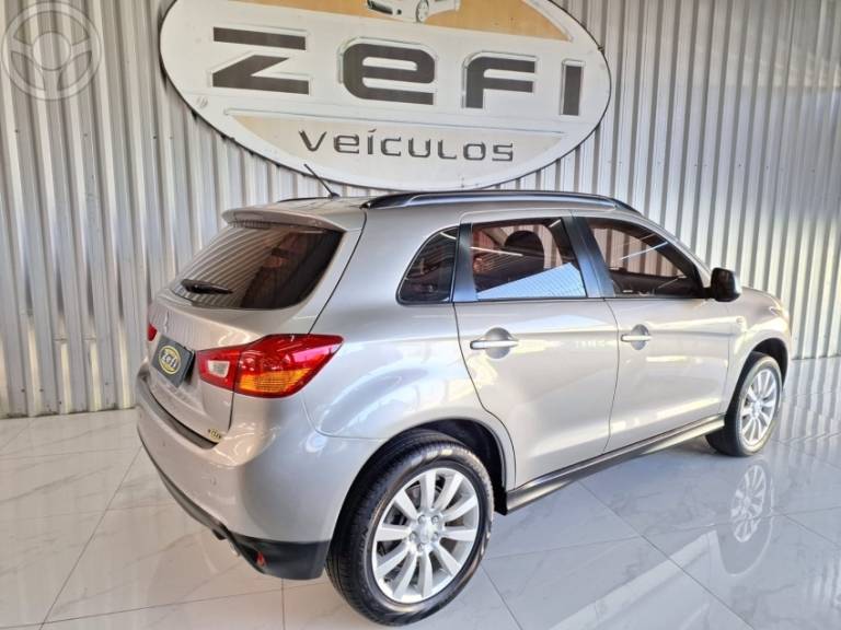 MITSUBISHI - ASX 2.0 4X2 16V 4P MANUAL - 2013/2014 - PRATA - R$ 69.900,00