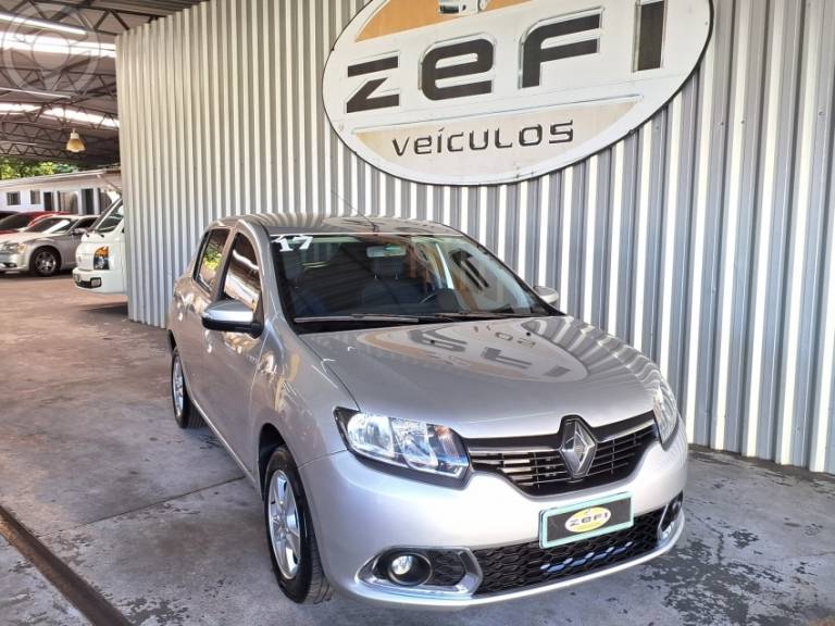 RENAULT - SANDERO 1.6 DYNAMIQUE 8V FLEX 4P AUTOMATIZADO - 2016/2017 - PRATA - R$ 45.900,00