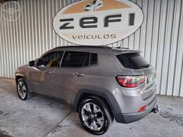 JEEP - COMPASS 2.0 16V FLEX LONGITUDE AUTOMÁTICO - 2019/2020 - CINZA - R$ 103.500,00
