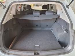VOLKSWAGEN - TIGUAN 1.4 ALLSPACE 250 TSI FLEX 4P - 2018/2018 - BRANCA - R$ 111.900,00