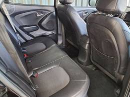 HYUNDAI - IX35 2.0 MPI 4X2 16V FLEX 4P AUTOMÁTICO - 2013/2014 - PRETA - R$ 72.900,00