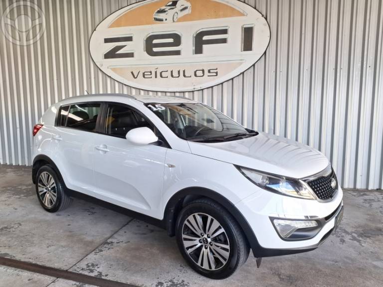 KIA MOTORS - SPORTAGE 2.0 LX 4X2 16V FLEX 4P AUTOMÁTICO - 2015/2015 - BRANCA - R$ 78.900,00