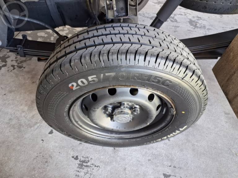 HYUNDAI - HR 2.5 LONGOCAÇAMBA 4X2 16V 130CV TURBO INTERCOOLER DIESEL 2P MANUAL - 2016/2017 - BRANCA - R$ 110.000,00