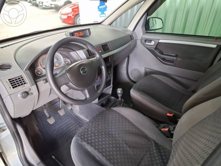 CHEVROLET - MERIVA 1.4 MPFI MAXX 8V ECONO.FLEX 4P MANUAL - 2008/2009 - PRATA - R$ 25.900,00