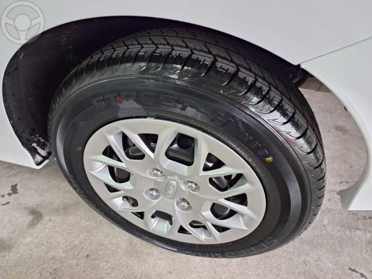 FORD - KA 1.5 SE SEDAN 16V FLEX 4P MANUAL - 2016/2016 - BRANCA - R$ 44.900,00