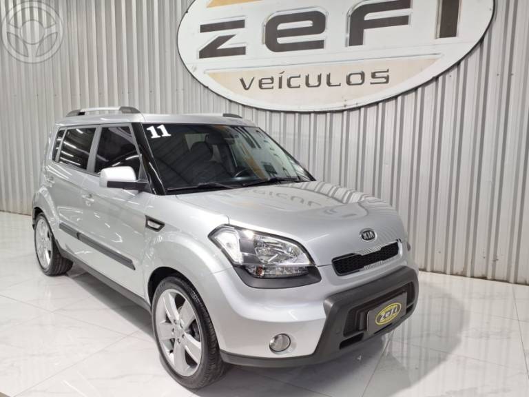 KIA MOTORS - SOUL 1.6 EX 16V 4P MANUAL - 2010/2011 - PRATA - R$ 41.500,00