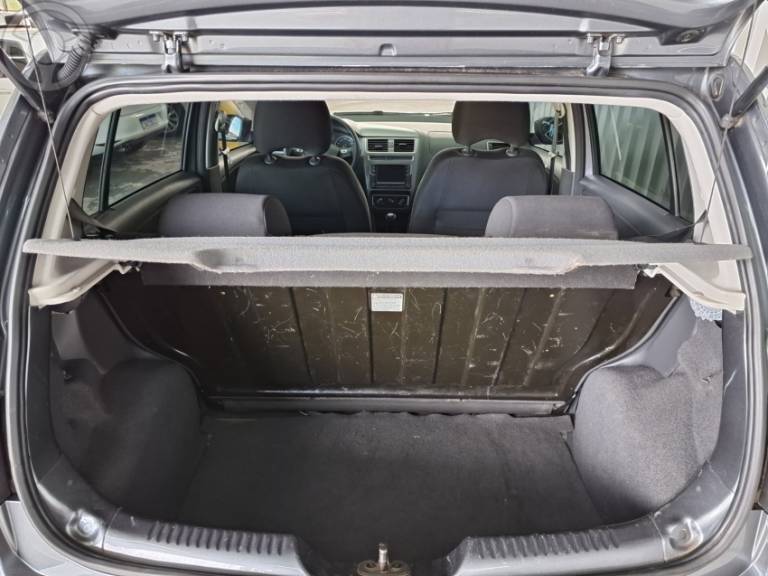 VOLKSWAGEN - FOX 1.6 MSI TOTAL FLEX CONNECT 4P MANUAL - 2019/2019 - CINZA - R$ 58.900,00