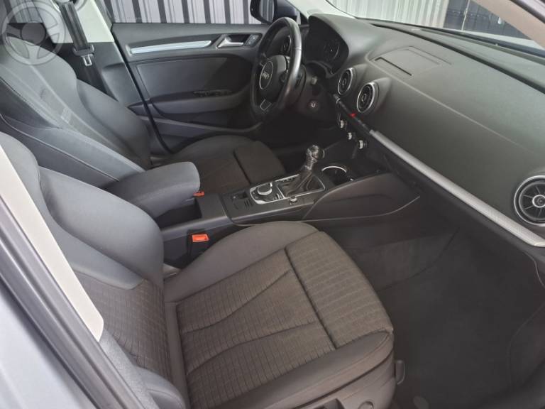 AUDI - A3 1.8 TFSI SPORTBACK 16V 4P AUTOMÁTICO - 2014/2015 - PRATA - R$ 92.900,00