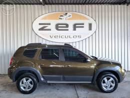 RENAULT - DUSTER 1.6 DYNAMIQUE 4X2 16V FLEX 4P MANUAL - 2013/2014 - VERDE - R$ 53.900,00