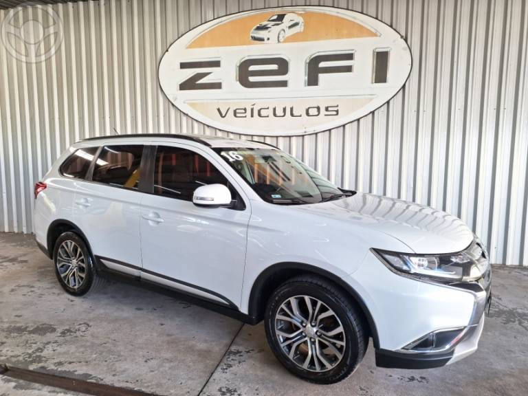 MITSUBISHI - OUTLANDER 2.0 16V 4P AUTOMÁTICO - 2015/2016 - BRANCA - R$ 88.900,00
