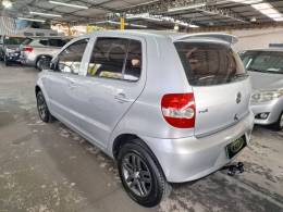 VOLKSWAGEN - FOX 1.0 MI 8V FLEX 4P MANUAL - 2009/2010 - PRATA - R$ 26.900,00