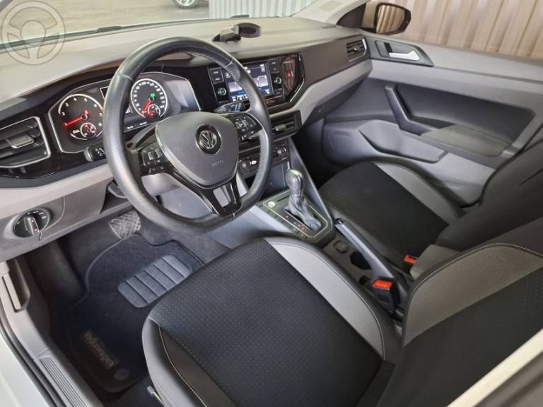 VOLKSWAGEN - POLO 1.0 200 TSI COMFORTLINE AUTOMÁTICO - 2018/2019 - BRANCA - R$ 74.500,00