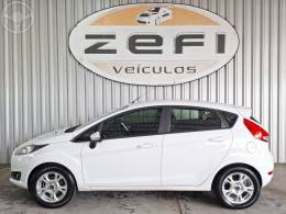 FORD - FIESTA 1.6 SE HATCH 16V FLEX 4P AUTOMÁTICO - 2015/2016 - BRANCA - R$ 51.900,00