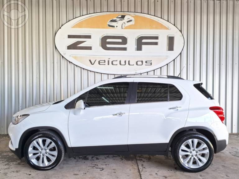 CHEVROLET - TRACKER 1.4 16V TURBO FLEX LTZ AUTOMÁTICO - 2016/2017 - BRANCA - R$ 85.900,00