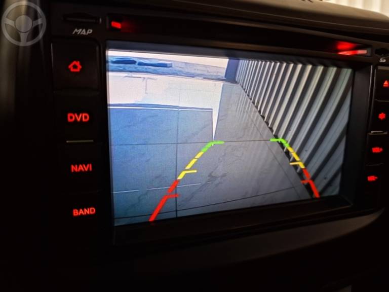 JEEP - RENEGADE 1.8 16V FLEX 4P AUTOMÁTICO - 2016/2016 - VERMELHA - R$ 65.500,00