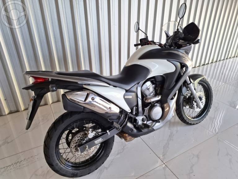 HONDA - XL 700V TRANSALP - 2014/2014 - BRANCA - R$ 34.900,00