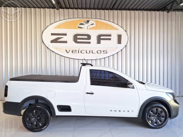 VOLKSWAGEN - SAVEIRO 1.6 ROBUST CS 8V FLEX 2P MANUAL - 2023/2024 - BRANCA - R$ 83.900,00