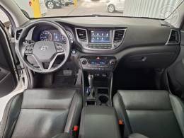 HYUNDAI - TUCSON 1.6 16V T-GDI GLS ECOSHIFT - 2017/2018 - BRANCA - R$ 99.900,00