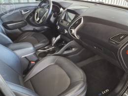HYUNDAI - IX35 2.0 MPI 4X2 16V FLEX 4P AUTOMÁTICO - 2013/2014 - PRETA - R$ 72.900,00