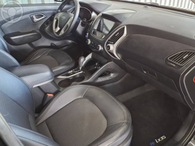 HYUNDAI - IX35 2.0 MPI 4X2 16V FLEX 4P AUTOMÁTICO - 2013/2014 - PRETA - R$ 72.900,00