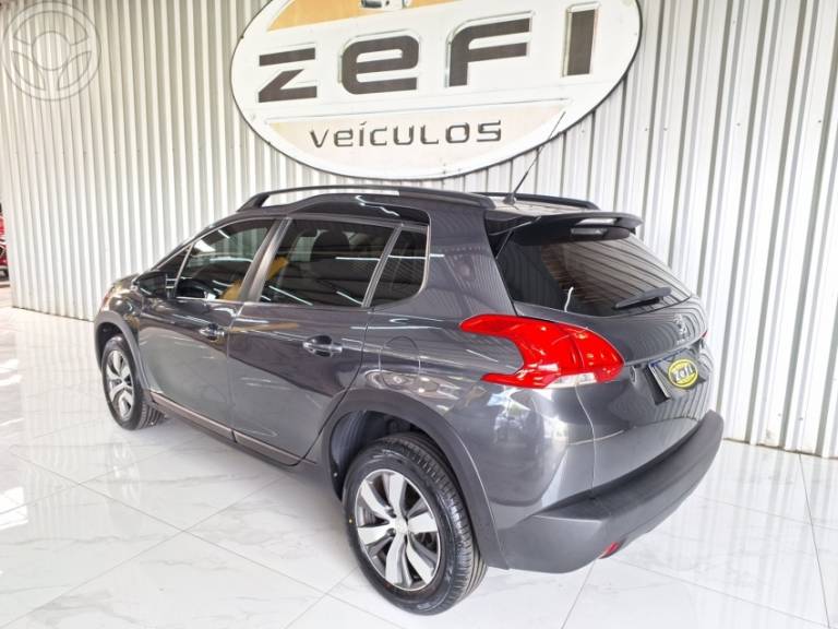 PEUGEOT - 2008 1.6 16V ALLURE PACK FLEX 4P AUTOMÁTICO - 2020/2021 - CINZA - R$ 66.900,00