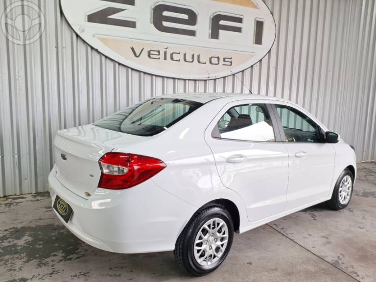 FORD - KA 1.5 SE SEDAN 16V FLEX 4P MANUAL - 2016/2016 - BRANCA - R$ 44.900,00